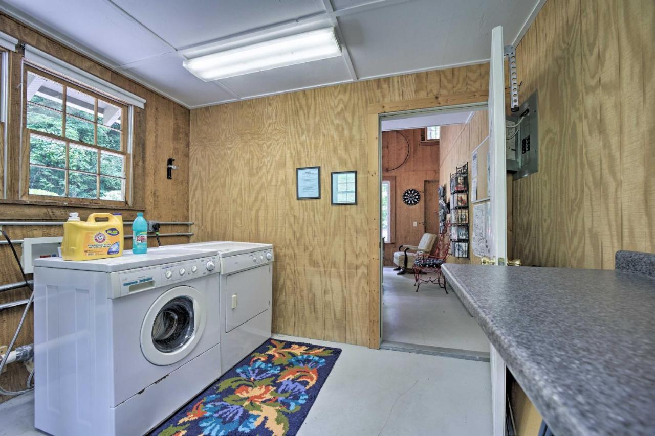 Bryson City Home With Private Fire Pit And Creek! Bagian luar foto